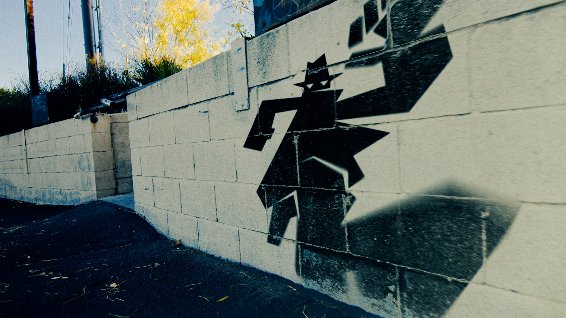 LOOKOUT_still_05